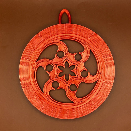 Round Gothic tree decor